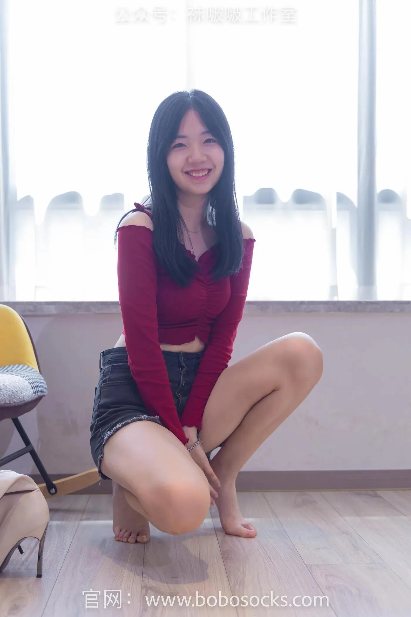 [BoBoSocks袜啵啵]NO.120 小甜豆-高跟长靴、白棉袜、裸足 [170P]插图2